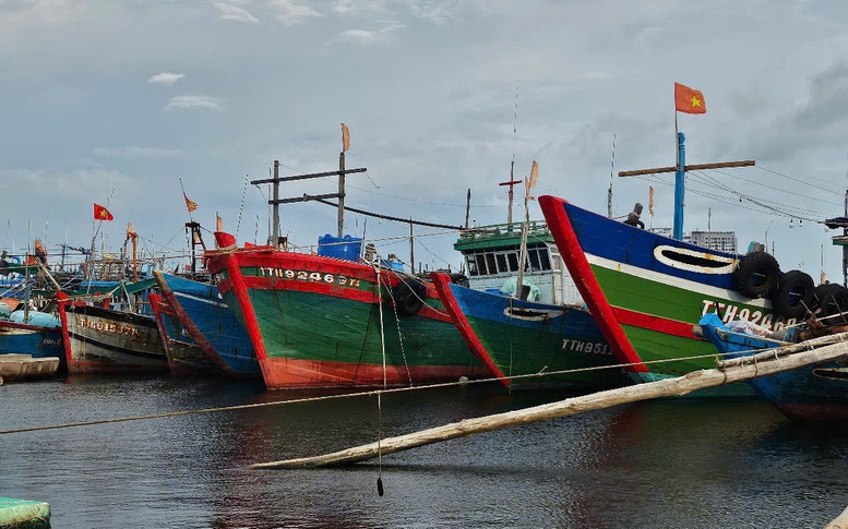 Các địa phương miền Trung ban hành công điện ứng phó bão số 1