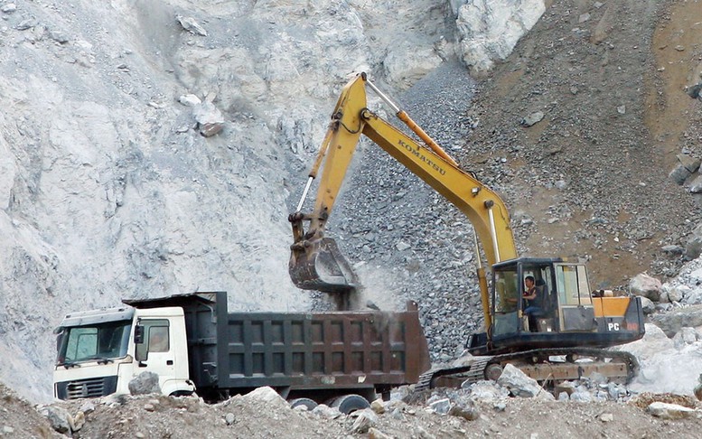 Áp dụng cơ chế đặc thù trong khai thác khoáng sản