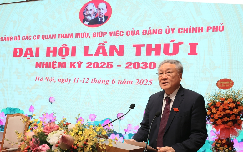 Tham mưu nhanh, đúng, trúng, sát với yêu cầu thực tiễn công tác xây dựng đảng trong Đảng bộ Chính phủ