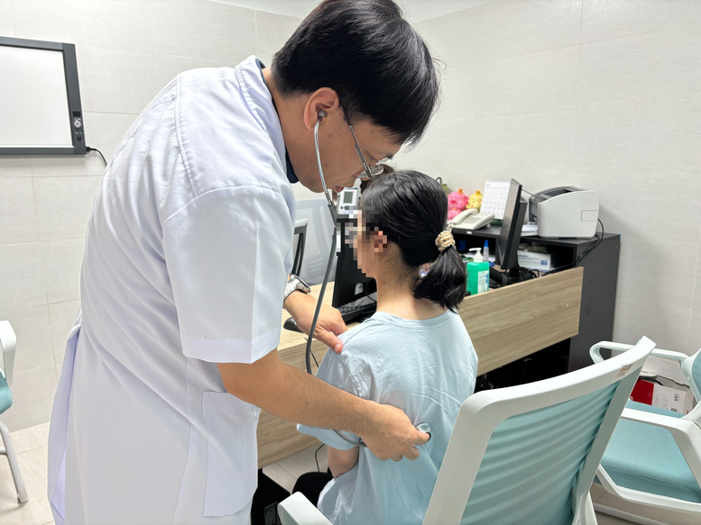 Bệnh nhân bị vỡ phế quản gốc 2 bên hiếm gặp vừa được cứu sống ngoạn mục- Ảnh 2.