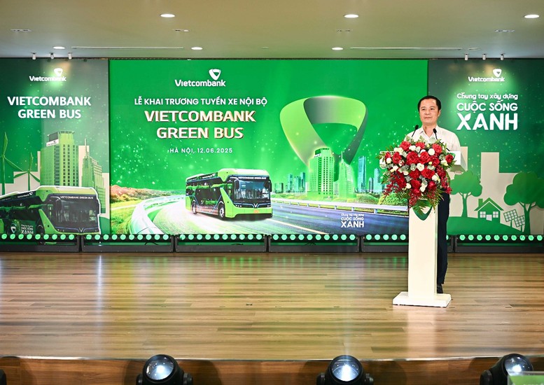 Chuyển động xanh giữa lòng đô thị: Tuyến xe không khói 'Vietcombank Green Bus'- Ảnh 2.