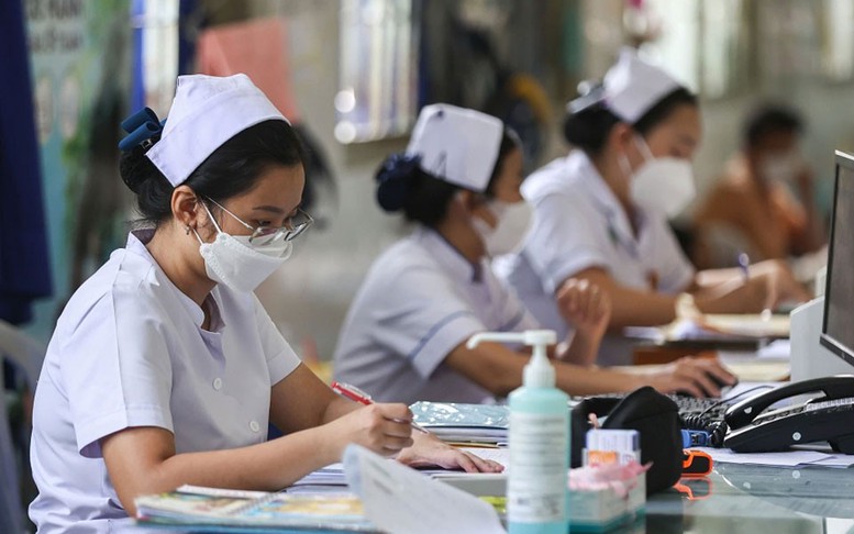 Căn cứ thực hiện chế độ phụ cấp nghề với viên chức cơ sở y tế