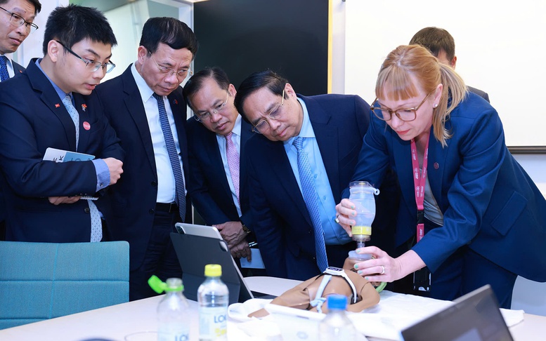 Thủ tướng đề nghị đại học y khoa danh tiếng nhất Thụy Điển hợp tác sâu rộng hơn với Việt Nam