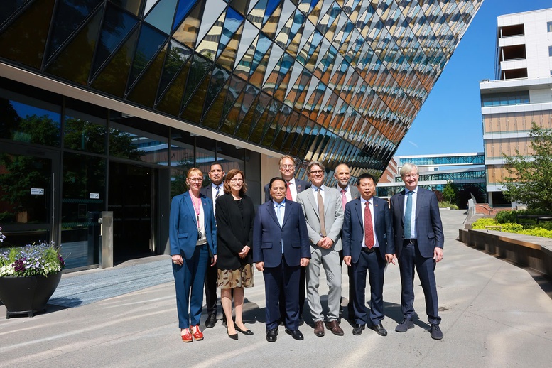 Thủ tướng đề nghị đại học y khoa danh tiếng nhất Thụy Điển hợp tác sâu rộng hơn với Việt Nam- Ảnh 5.