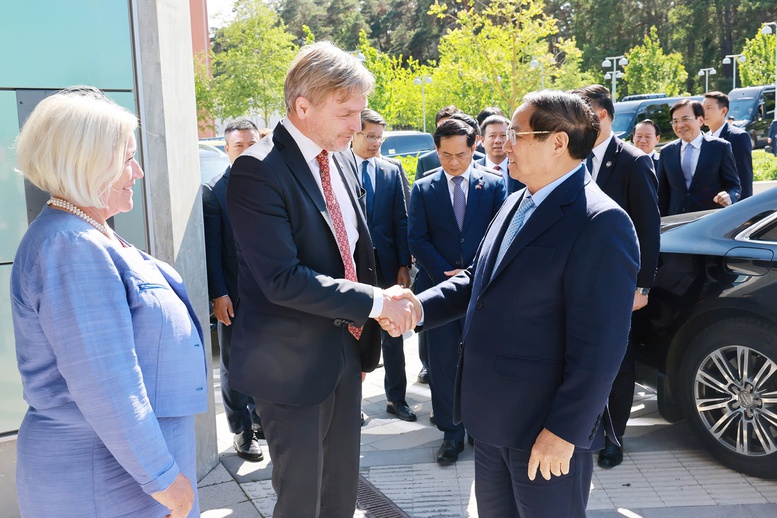 Thủ tướng thăm đại học lâu đời nhất Thụy Điển, cổ vũ khát vọng người Việt Nam đạt giải Nobel- Ảnh 1.