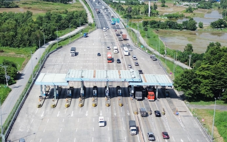 Phân cấp sâu rộng quản lý giao thông cho địa phương