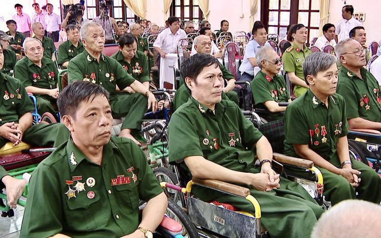 Chủ tịch nước tặng quà gần 1,6 triệu người có công nhân dịp 27/7