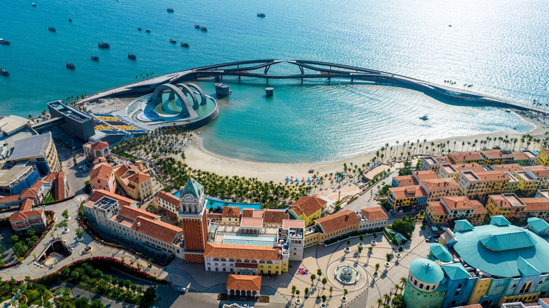 Bộ Xây dựng cấp giấy phép kinh doanh vận chuyển hàng không cho Sun PhuQuoc Airways
- Ảnh 5.
