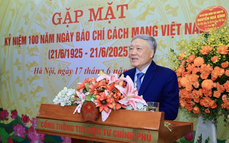 Phó Thủ tướng Thường trực Chính phủ thăm, chúc mừng Cổng TTĐT Chính phủ nhân ngày báo chí cách mạng Việt Nam