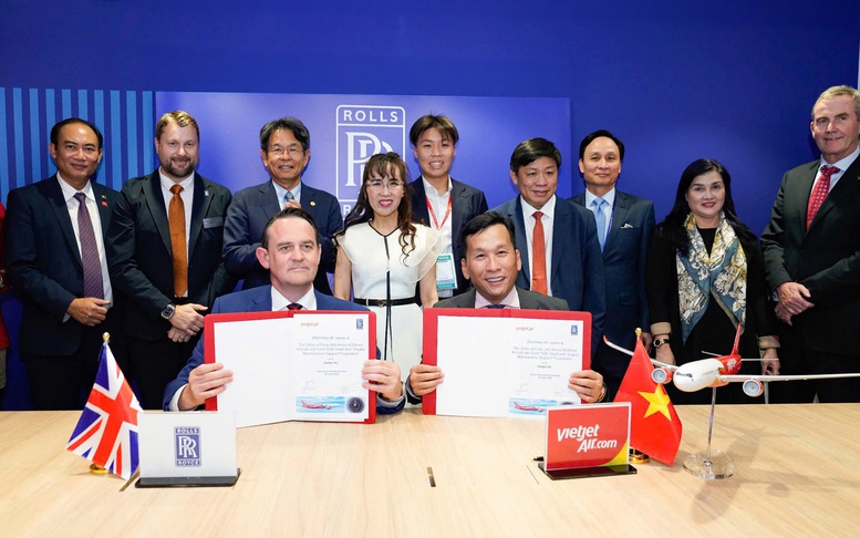 Vietjet ký đơn hàng 'khủng' với Rolls-Royce