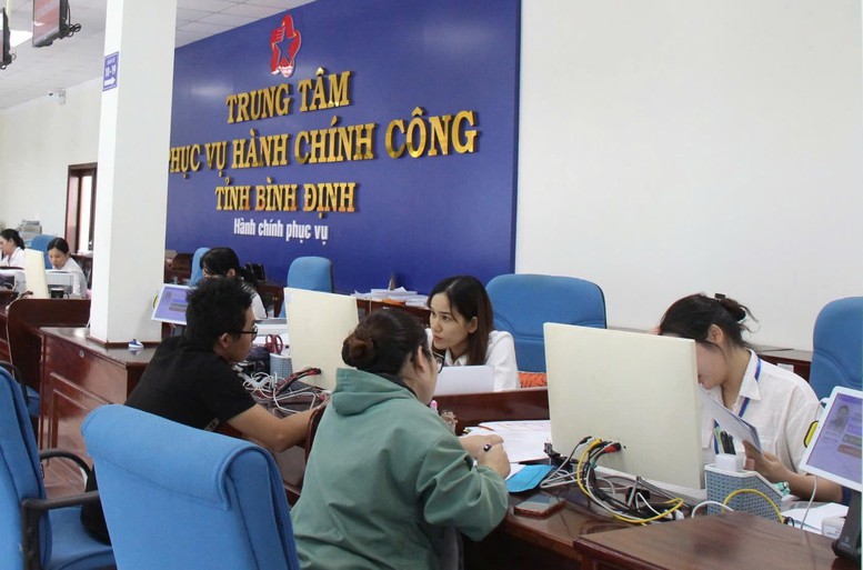 Bình Định chuẩn bị kỹ lưỡng cho việc vận hành mô hình chính quyền địa phương hai cấp- Ảnh 1.