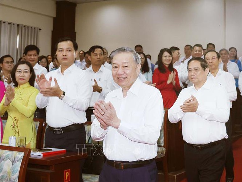 Tổng Bí thư Tô Lâm: Thành phố Hồ Chí Minh hướng tới tầm vóc mới là 'siêu đô thị quốc tế' của Đông Nam Á- Ảnh 1.