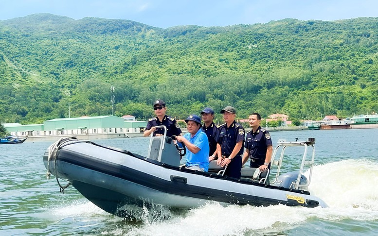 Hải quan tăng cường kiểm soát tuyến miền Trung, chặn đứng nhiều vụ buôn lậu