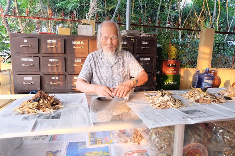 Thẩm quyền của chính quyền địa phương 2 cấp lĩnh vực y, dược cổ truyền- Ảnh 1.