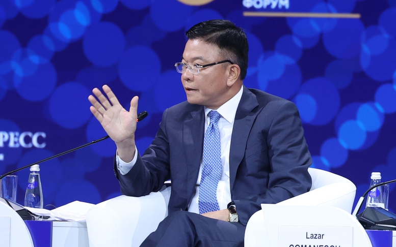 Phó Thủ tướng Lê Thành Long đối thoại về các vấn đề nóng tại Diễn đàn Kinh tế quốc tế Saint Petersburg, LB Nga