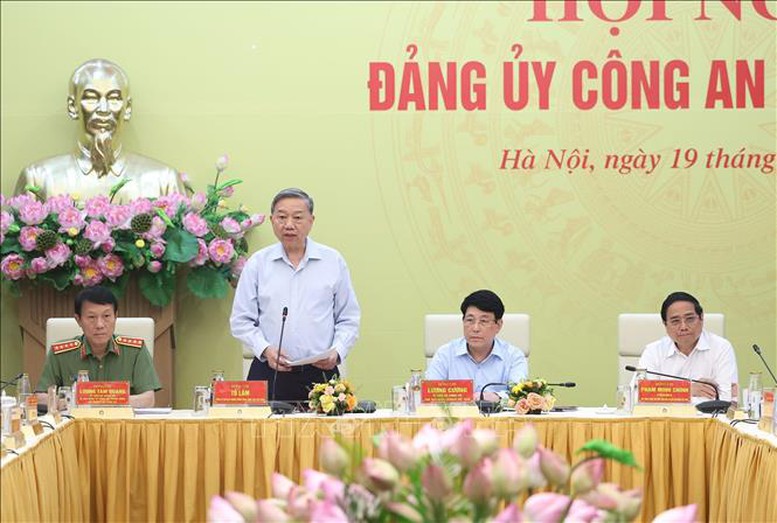 Tổng Bí thư Tô Lâm dự Hội nghị Đảng ủy Công an Trung ương 6 tháng đầu năm 2025- Ảnh 1.