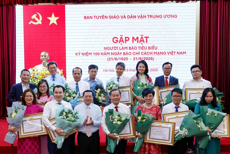 Xây dựng đội ngũ nhà báo 'tinh gọn nhưng tinh hoa', vững chuyên môn, giàu bản lĩnh- Ảnh 3.