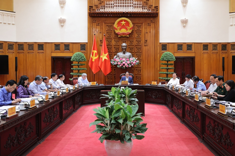 Thủ tướng chủ trì cuộc họp Thường trực Chính phủ về kinh tế - xã hội- Ảnh 2.