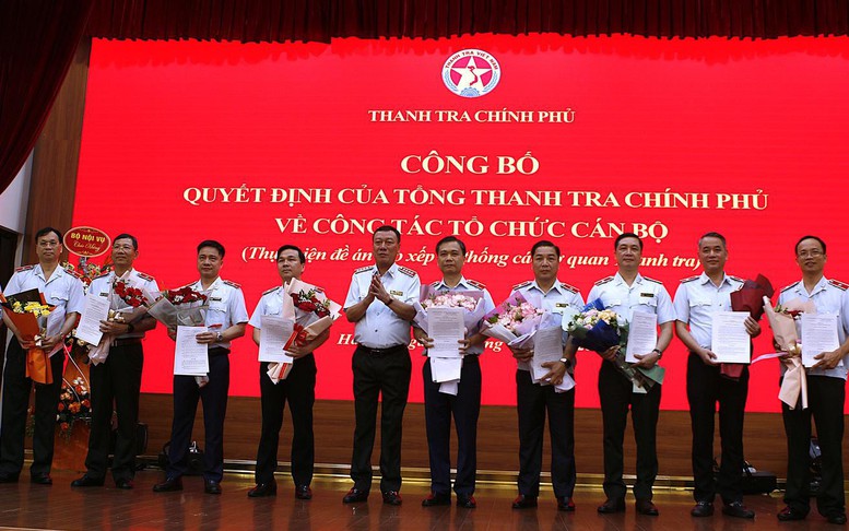 Công bố các quyết định về công tác cán bộ tại Thanh tra Chính phủ