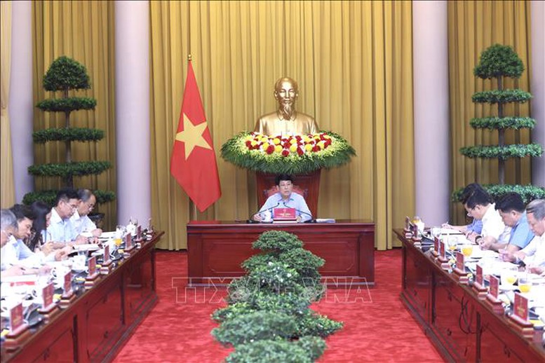 Chủ tịch nước Lương Cường làm việc với Văn phòng Chủ tịch nước về các nhiệm vụ trọng tâm thời gian tới- Ảnh 2.