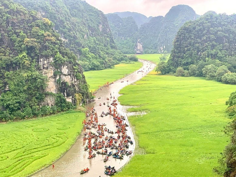 Hơn 485.000 lượt du khách đến với Tuần Du lịch Ninh Bình- Ảnh 1.