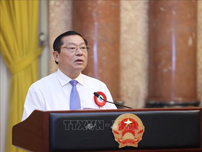 Vinh danh 150 nhà báo tiêu biểu, tiếp nối ngọn lửa 100 năm Báo chí cách mạng Việt Nam- Ảnh 1.