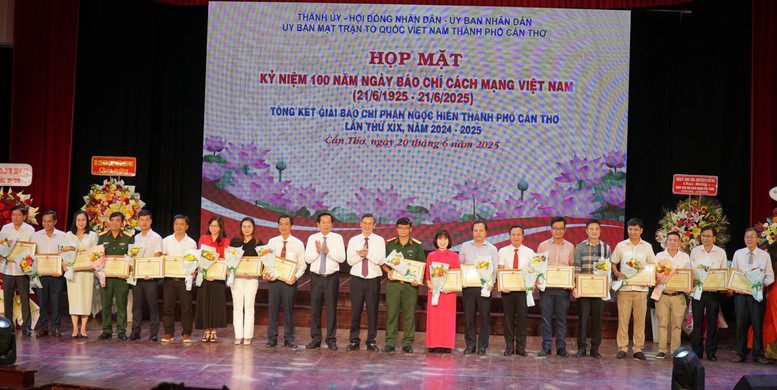 Cần Thơ tạo thuận lợi nhất cho nhà báo tác nghiệp trên địa bàn- Ảnh 1.
