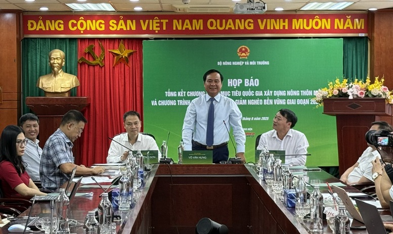 Nỗ lực xây dựng nông thôn mới để người dân thoát nghèo bền vững
- Ảnh 1.