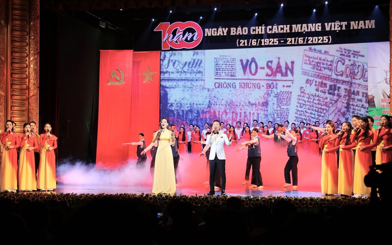 'Tấm lòng son – Ngòi bút sắc': Khúc tráng ca tự hào 100 năm báo chí cách mạng Việt Nam