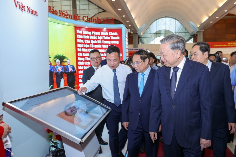 TRỰC TIẾP: Kỷ niệm trọng thể 100 năm ngày Báo chí cách mạng Việt Nam- Ảnh 2.