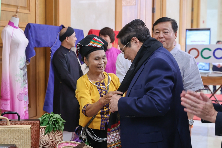 Thủ tướng: Thực hiện bằng được mục tiêu nông nghiệp sinh thái, nông thôn hiện đại, nông dân văn minh- Ảnh 9.