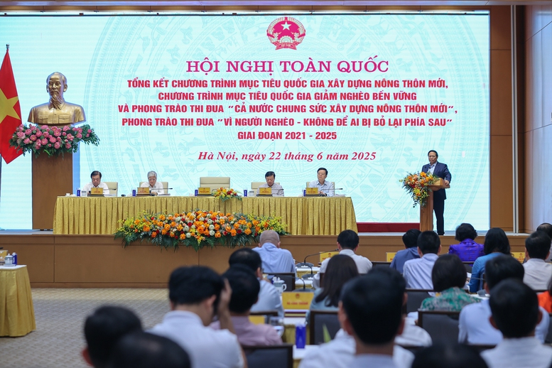 Thủ tướng chủ trì Hội nghị tổng kết xây dựng nông thôn mới và giảm nghèo bền vững- Ảnh 2.
