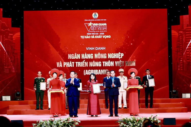 Agribank khẳng định vị thế trụ cột trong sự nghiệp phát triển 'Tam nông'- Ảnh 2.