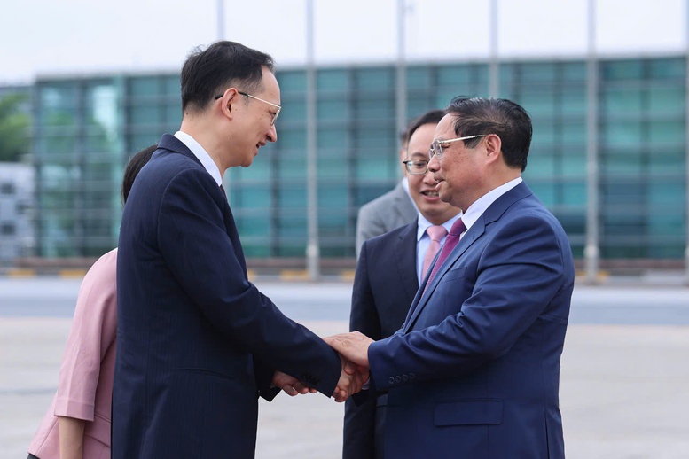 Thủ tướng Phạm Minh Chính lên đường dự Hội nghị WEF 16 Thiên Tân và làm việc tại Trung Quốc- Ảnh 3.