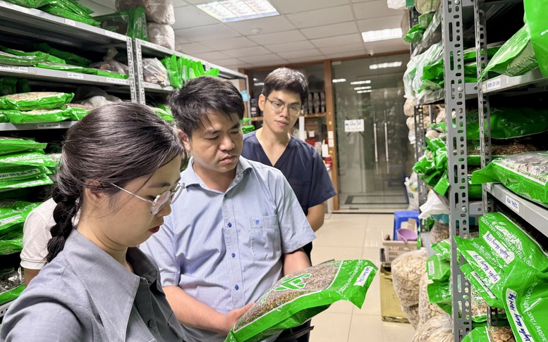 Hàng giả chủ yếu là nhóm thực phẩm chức năng, thuốc đông y và mỹ phẩm