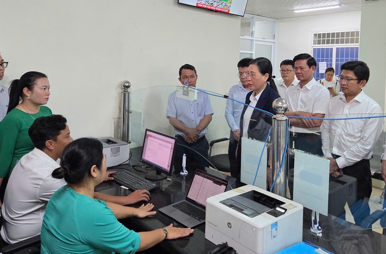 Quảng Ngãi: Kiểm tra, chuẩn bị vận hành chính quyền địa phương hai cấp- Ảnh 1.