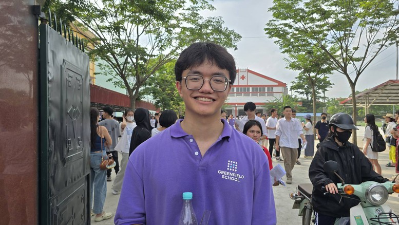 Đề Toán khó, nhiều học sinh chật vật: 'Không sát ôn luyện, dễ loạn công thức'- Ảnh 2.
