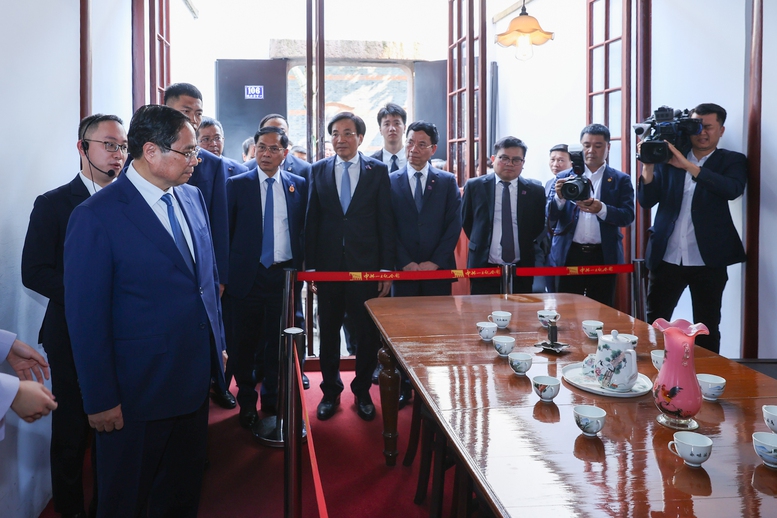 Thủ tướng thăm Khu Di tích Đại hội lần thứ nhất của Đảng Cộng sản Trung Quốc- Ảnh 2.