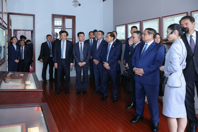 Thủ tướng thăm Khu Di tích Đại hội lần thứ nhất của Đảng Cộng sản Trung Quốc- Ảnh 3.