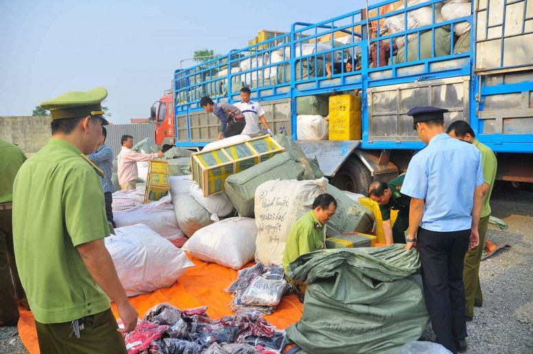 Thủ tướng chỉ đạo tiếp tục đẩy mạnh cao điểm đấu tranh ngăn chặn, đẩy lùi buôn lậu, gian lận thương mại- Ảnh 1.