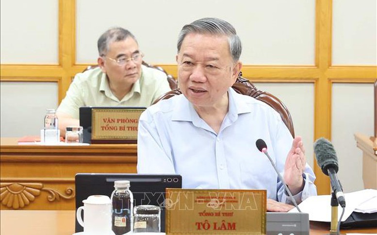 Tổng Bí thư: Bố trí, sắp xếp cán bộ đúng nguyên tắc, không để phát sinh vấn đề phức tạp nội bộ