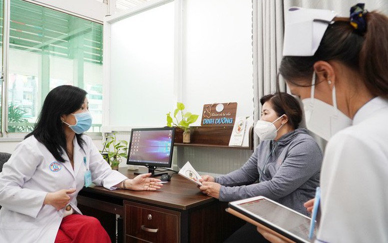 Y sĩ có được chuyển sang chức danh Điều dưỡng hạng III?