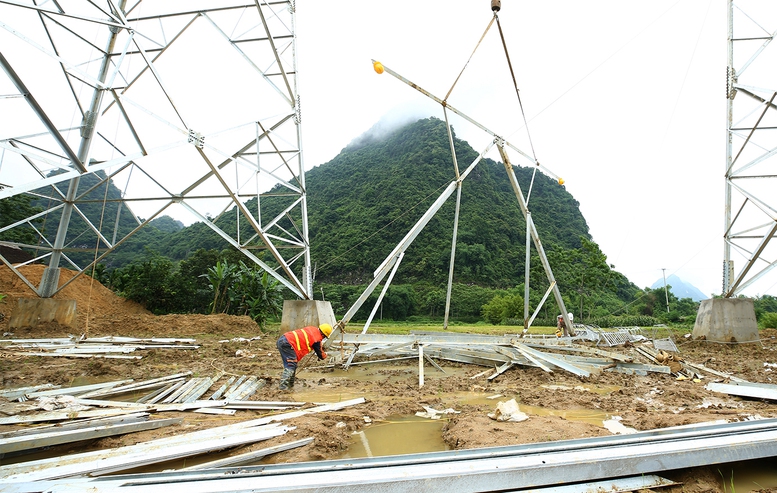 Bài 2: Tiếp lửa 'tinh thần mạch 3' trên công trường đường dây 500kV Lào Cai-Vĩnh Yên- Ảnh 2.