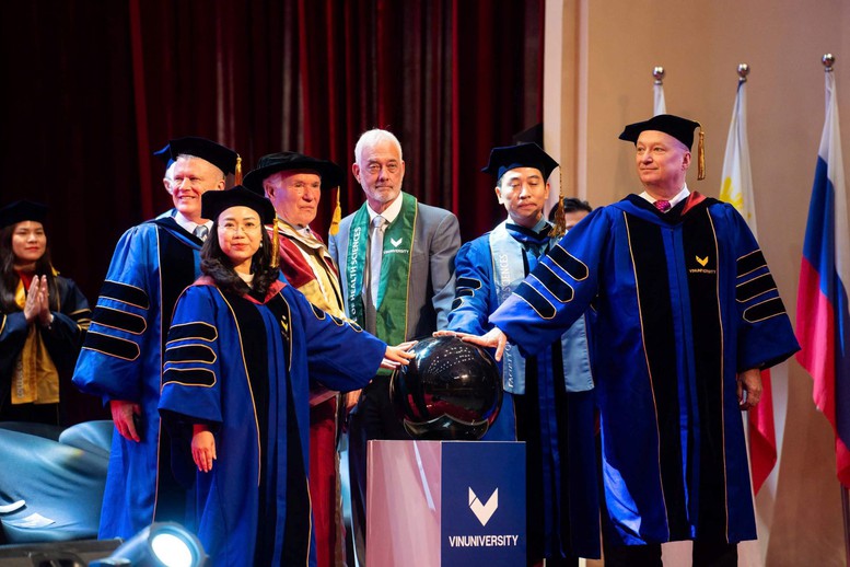 'VinUni 500': Mở rộng quy mô đào tạo và xây dựng hệ sinh thái nghiên cứu chuẩn quốc tế- Ảnh 2.