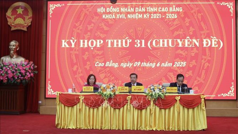 Cao Bằng: Công bố chuẩn y hai Phó Bí thư Tỉnh ủy, bầu Chủ tịch HĐND và Chủ tịch UBND tỉnh mới- Ảnh 1.