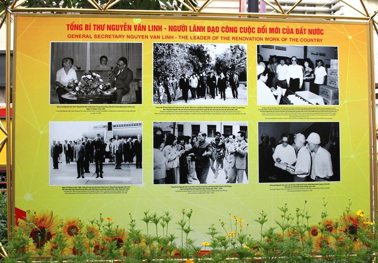 Khai mạc triển lãm ảnh 'Đồng chí Nguyễn Văn Linh - Nhà lãnh đạo kiên định và sáng tạo của cách mạng Việt Nam'- Ảnh 6. Khai mạc triển lãm ảnh 'Đồng chí Nguyễn Văn Linh - Nhà lãnh đạo kiên định và sáng tạo của cách mạng Việt Nam'- Ảnh 6.
