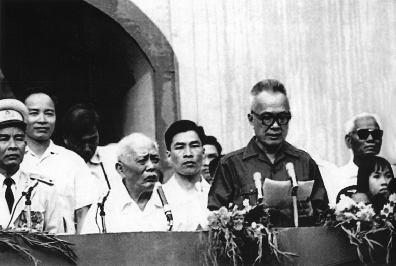 Luật sư Nguyễn Hữu Thọ - Trái tim lớn dành trọn cho sự nghiệp đại đoàn kết dân tộc- Ảnh 3.
