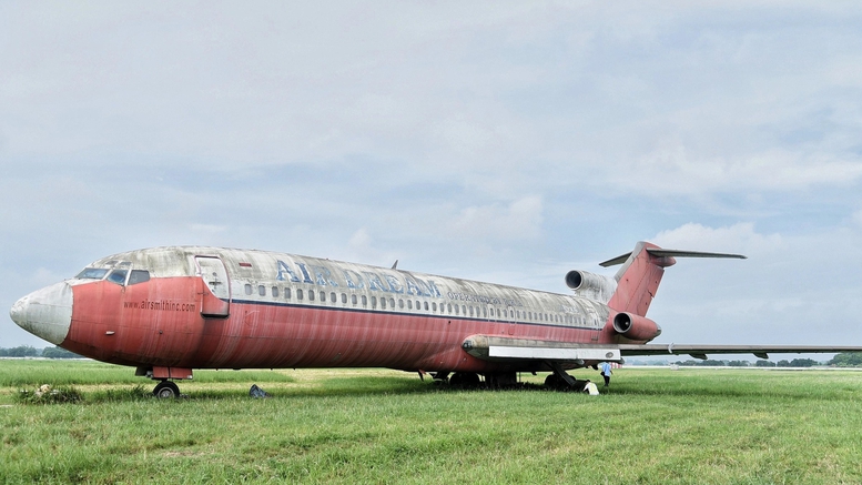 Xử lý tàu bay Boeing 727 bị 'bỏ rơi' ở sân bay Nội Bài như thế nào?- Ảnh 1.