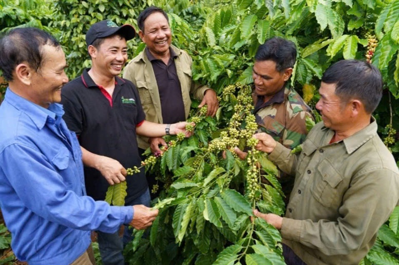 Nestlé đẩy mạnh đầu tư phát triển bền vững, đồng hành cùng nông dân và môi trường Việt Nam- Ảnh 1.