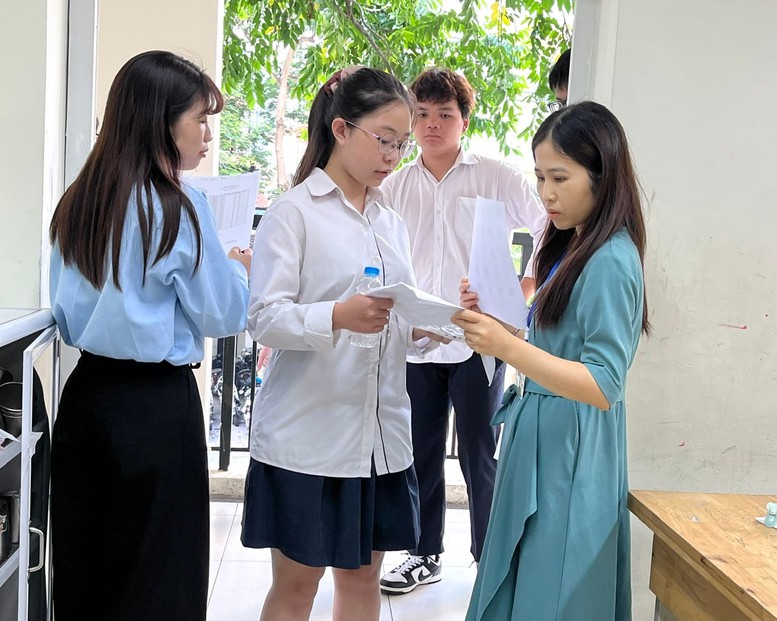 TRA CỨU ĐIỂM THI tốt nghiệp THPT năm 2025 trên Cổng Thông tin điện tử Chính phủ từ 8h sáng 16/7- Ảnh 1.